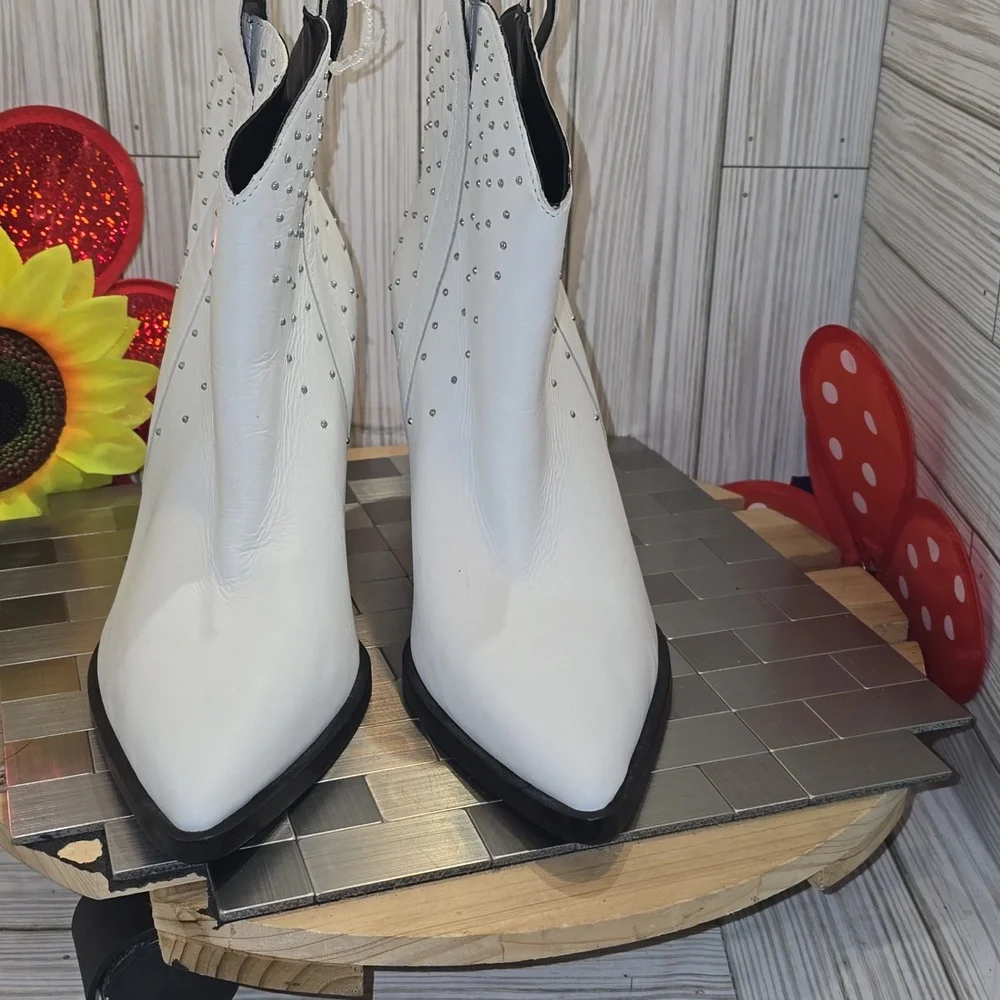 Sigerson Morrison Kalie White Studded Western ‎ Ankle Boots